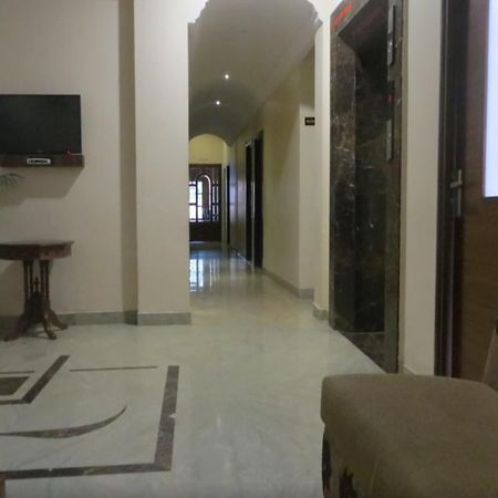 Hotel Sandhu Palace Джодхпур Екстер'єр фото